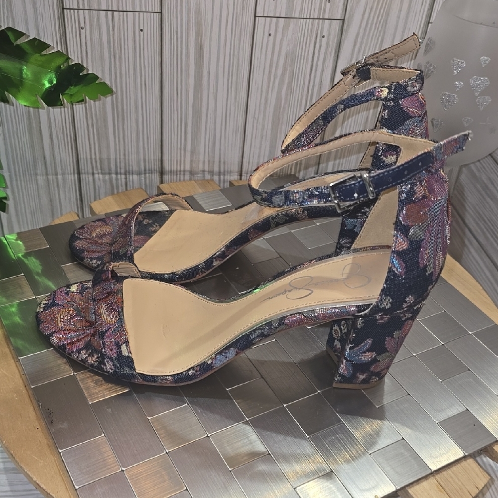 Floral Ankle Strap Block Heel Sandals‎ - Picture 5 of 12